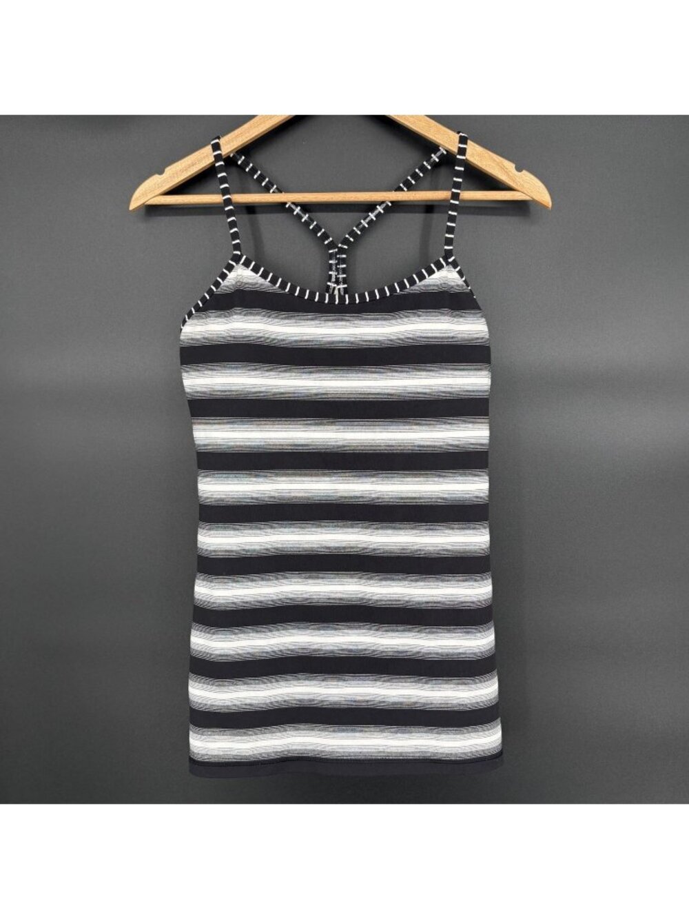 Lululemon Womens Power Y Tank Top 10 Capilano Stripe Black White Luon Activewear